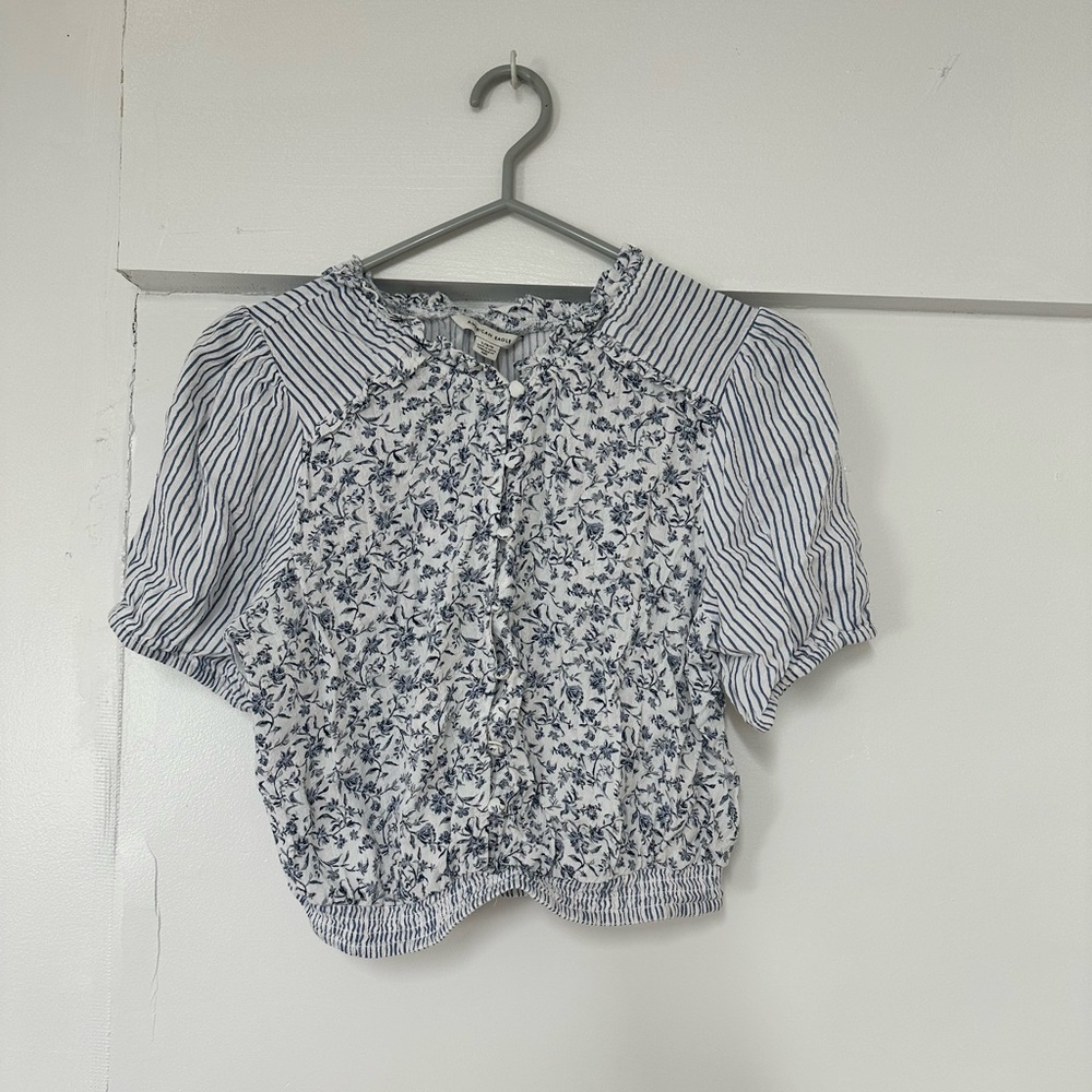 American Eagle Ruched Floral Top